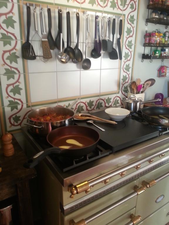 A L'Ombre Du Marronnier Gites La Peruse Kamer foto